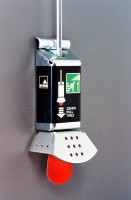 Sträb Gitterrost-Sicherung mit Fluchtweg-Mechanismus CELARIX EXIT Artnr. 300200 Sträb Gitterrost-Sicherung mit Fluchtweg-Mechanismus CELARIX EXIT Artnr. 300200