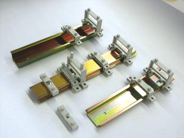 PCE Klemme 3x2pol. komplett VPE200 Artnr. 667109-3/2